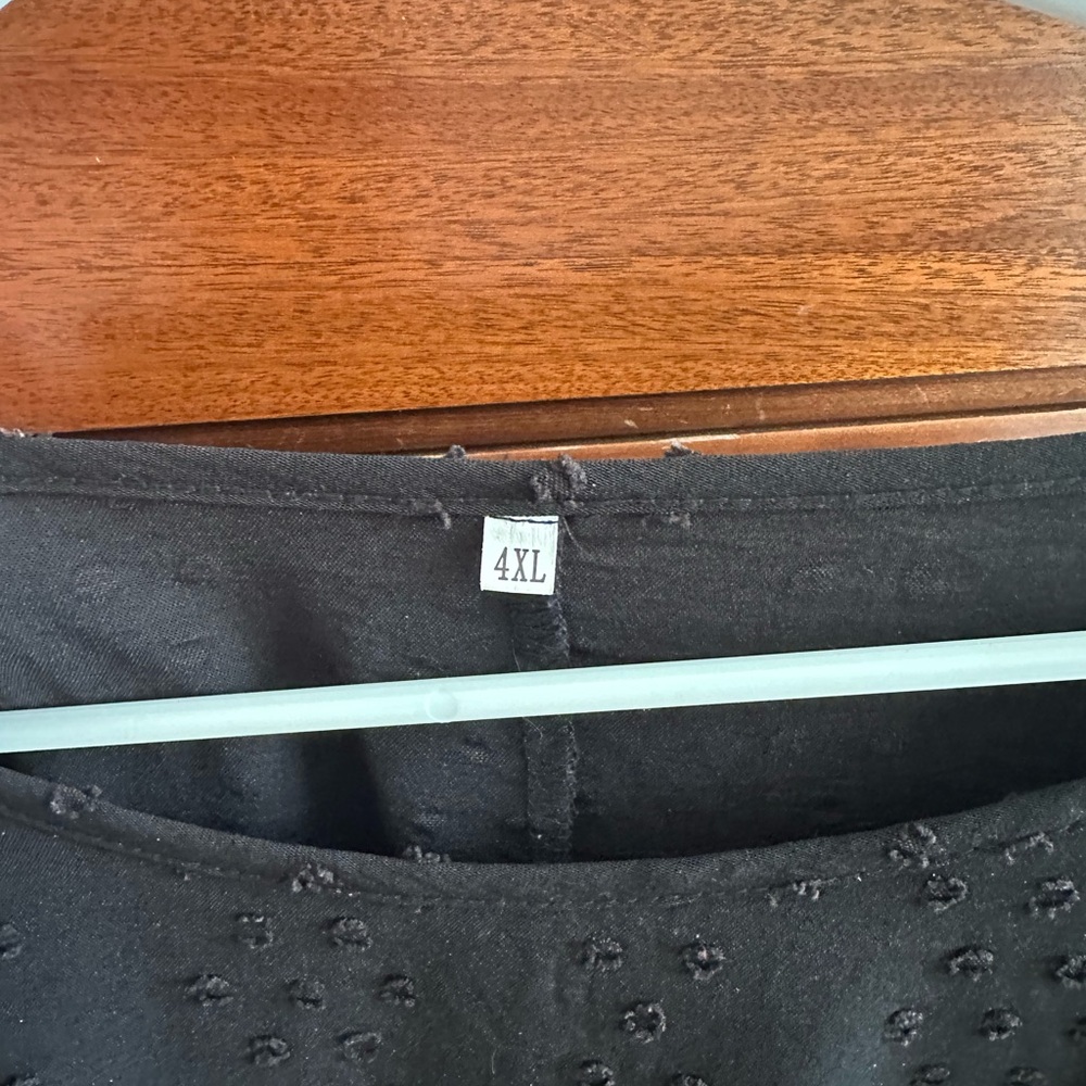 Black Textured Plus Size Top - 4XL